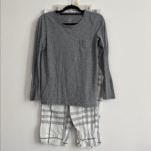 Aerie Gray Long Sleeve Pajama Set Size M